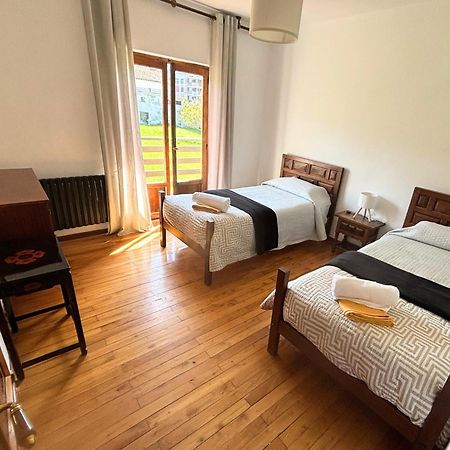 Chalet Las Llamas 利亚内斯 外观 照片